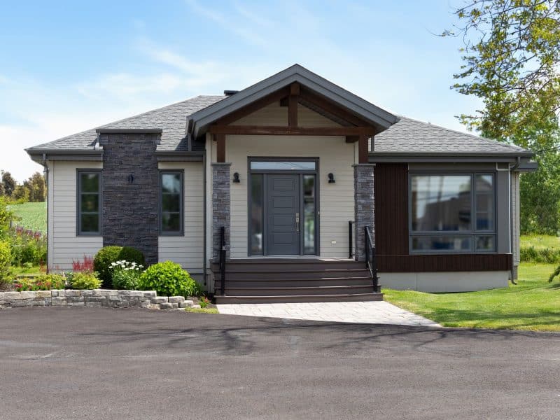 The Citana model is a classic bungalow. We see the outside