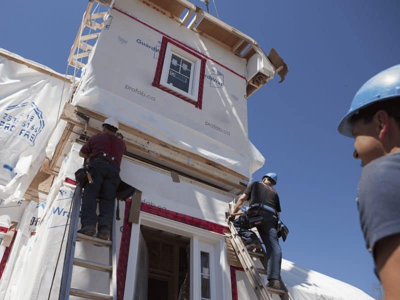 Vue d'un chantier d'installation d'une maison