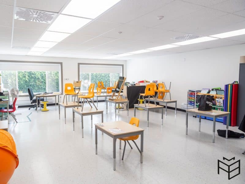 Modular school, seen from a classroom, created by AMB Construction