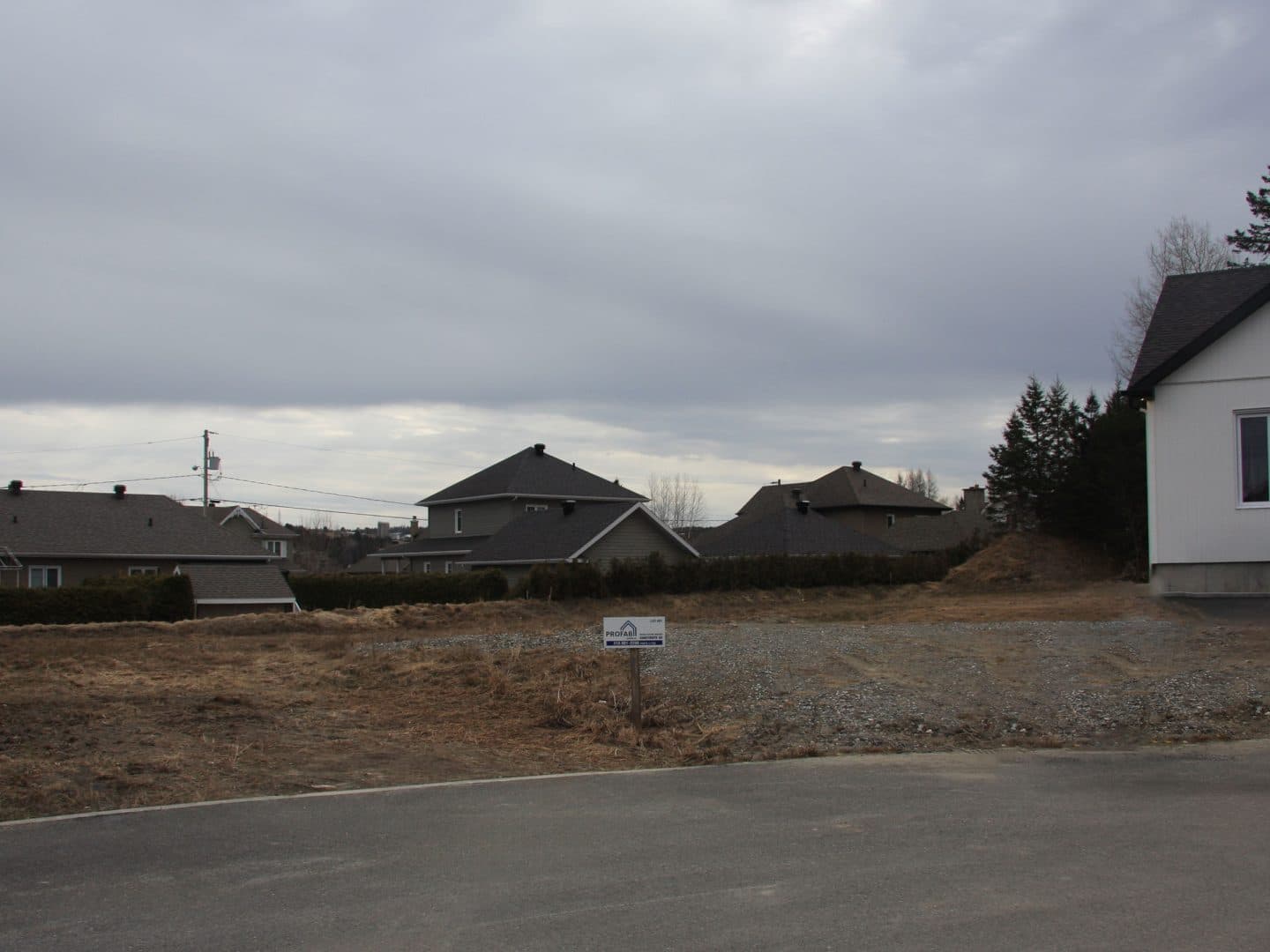 Photo du paysage à Vallée jonction. Un terrain numéro 61 vacant à vendre.