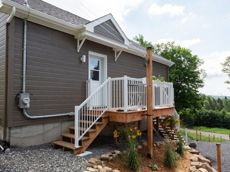 A realization of a chalet called Faucon. The second floor is classically styled from the outside.
