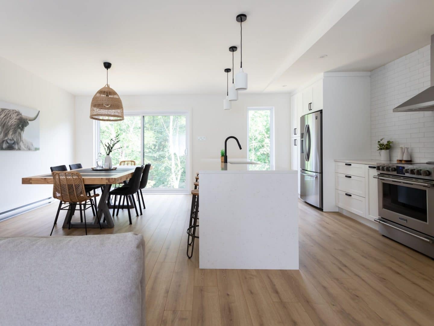 A realization of a house called Lata. The second floor is contemporary in style, as seen from the kitchen.