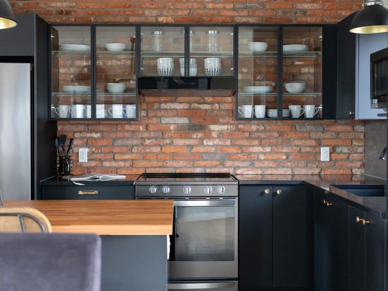 Tryka single-storey prefabricated house in contemporary style. View from the kitchen.
