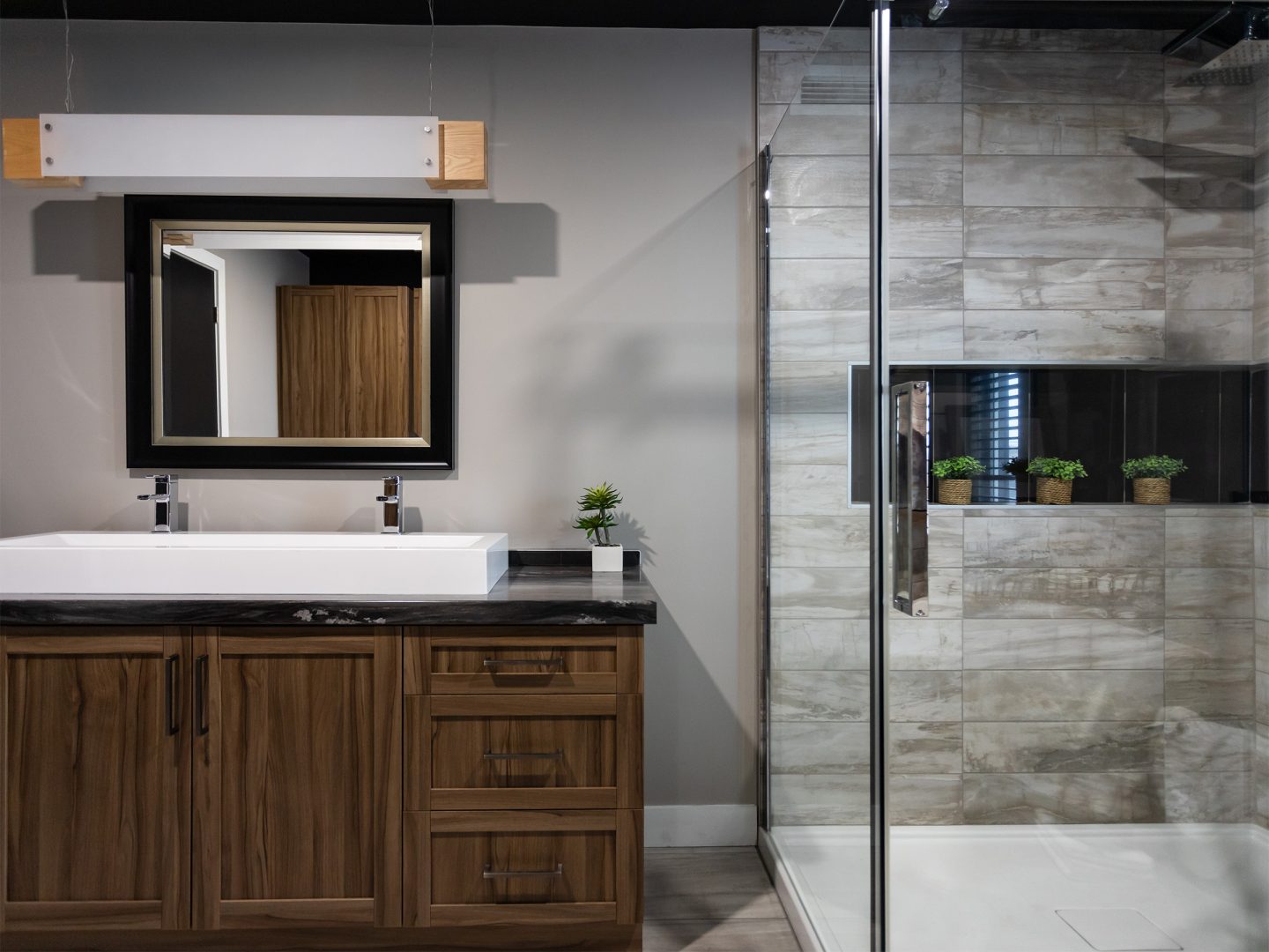 Magnifika two-storey prefabricated house in contemporary style. View of the upstairs bathroom.