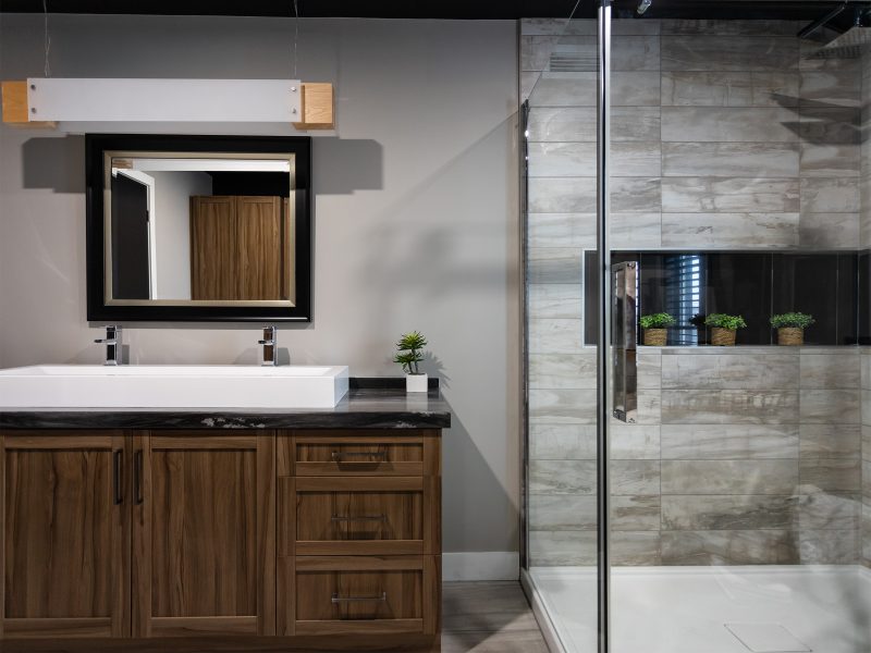 Magnifika two-storey prefabricated house in contemporary style. View of the upstairs bathroom.