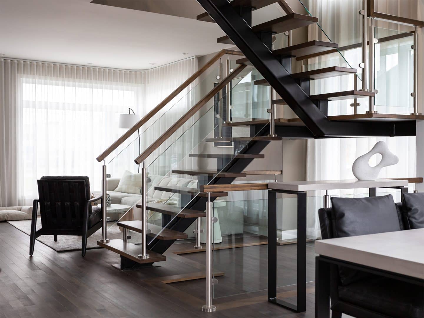 Magnifika two-storey prefabricated house in contemporary style. View of the staircase.
