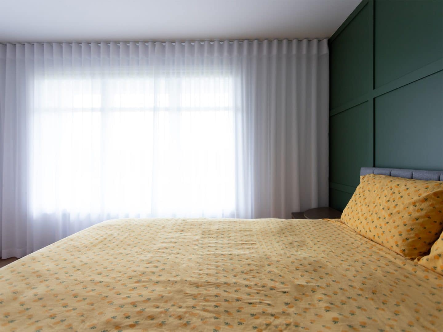 A realization of a house called Vanliga. The second floor is contemporary in style, as seen from the master bedroom.