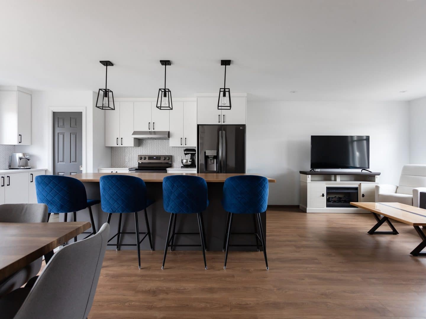 A realization of a house called Vanliga. The second floor is contemporary in style, as seen from the kitchen.
