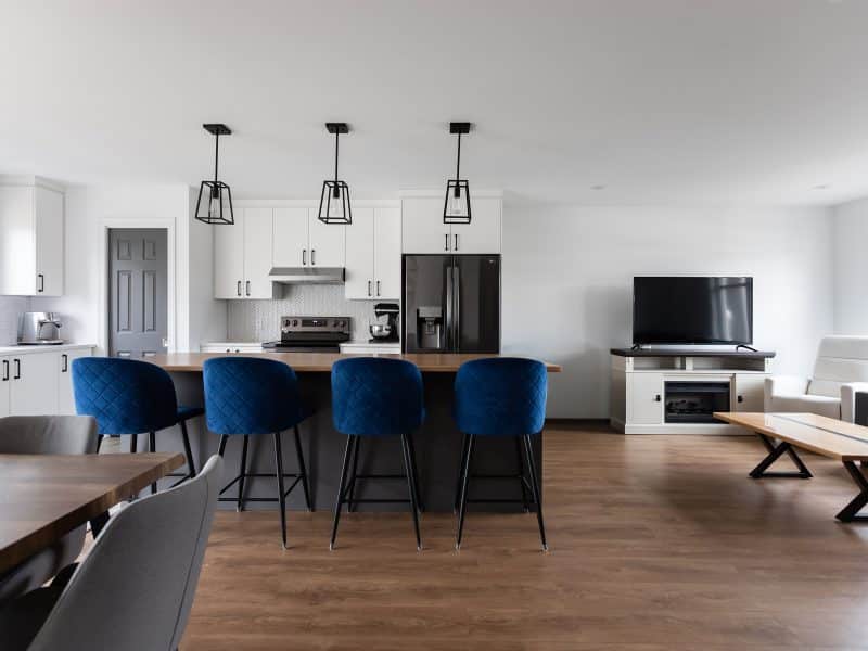 A realization of a house called Vanliga. The second floor is contemporary in style, as seen from the kitchen.