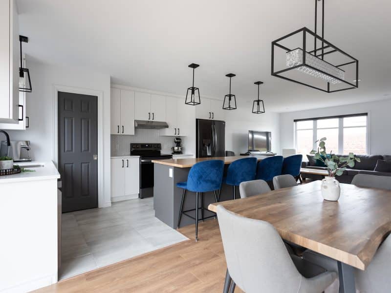 A realization of a house called Vanliga. The second floor is contemporary in style, as seen from the kitchen.