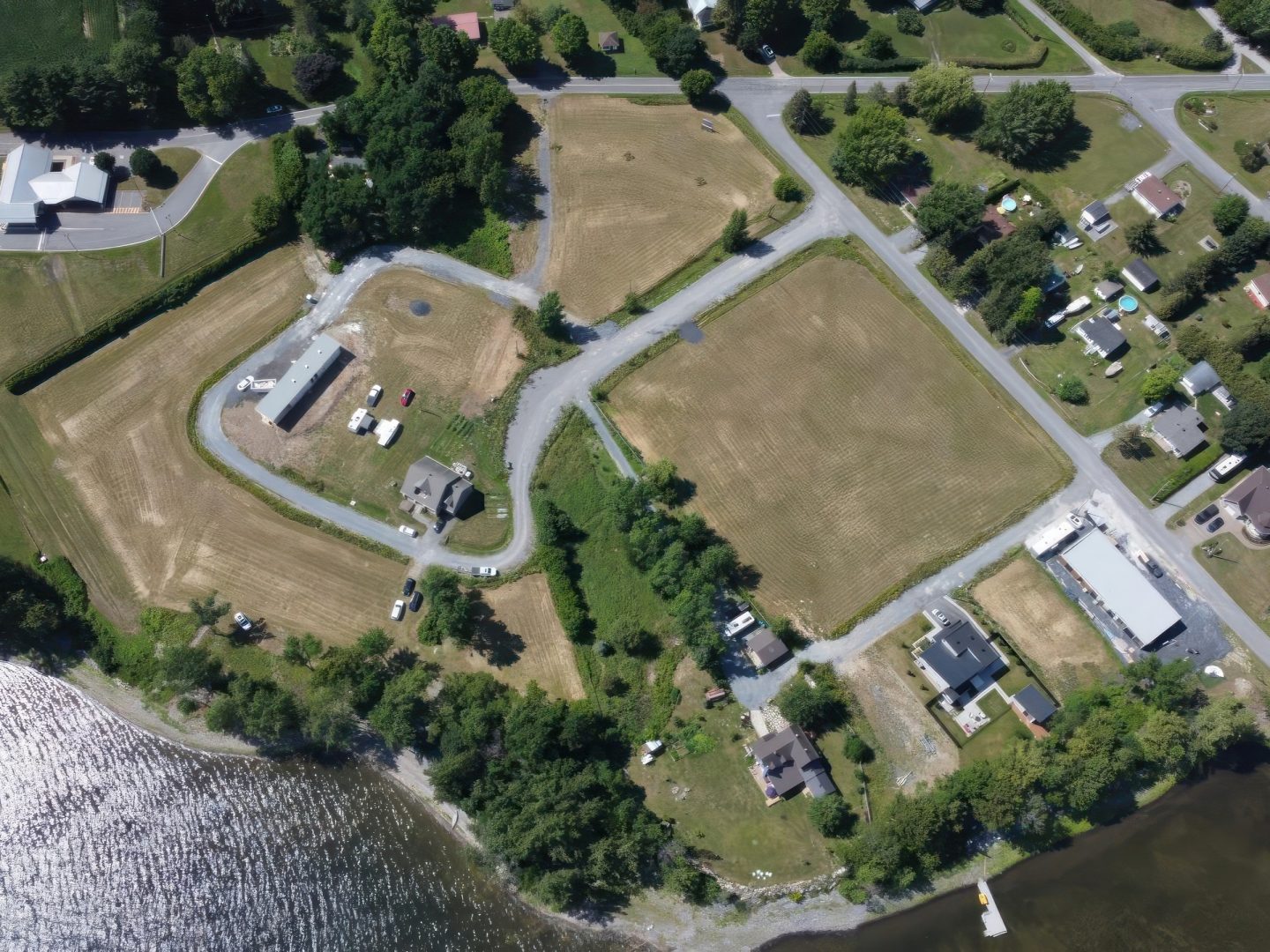 Terrain a vendre dans la bordure des États-Unis