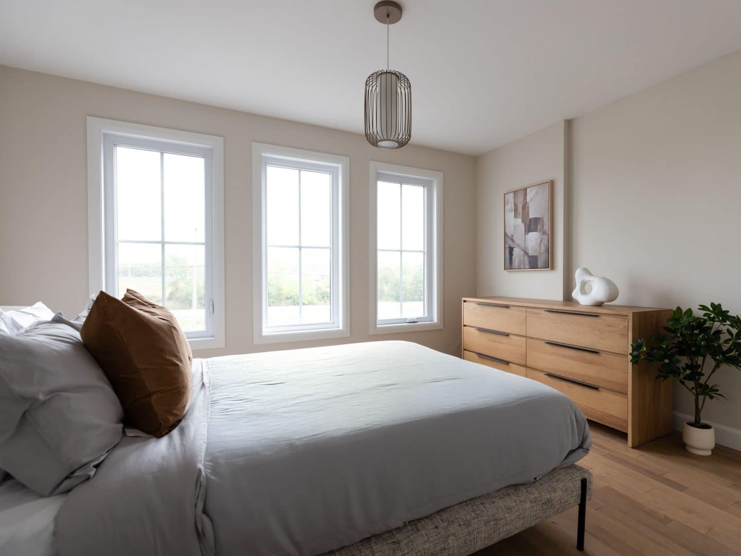 Modèle Edena, une maison usinée à deux étages au style farmhouse moderne et spacieuse. Vu de la chambre secondaires.